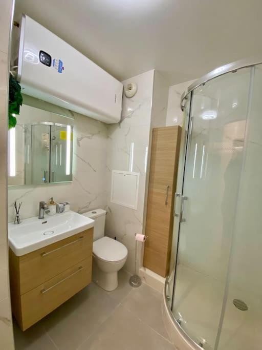 Suite Maximilien Near Disneyland Биси Сен Жорж Екстериор снимка